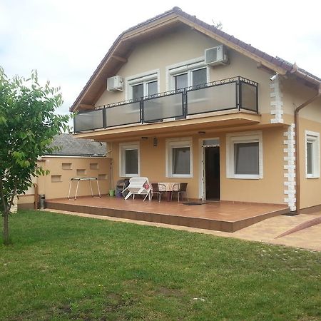 Marinica Apartman Hajduszoboszlo Exterior photo