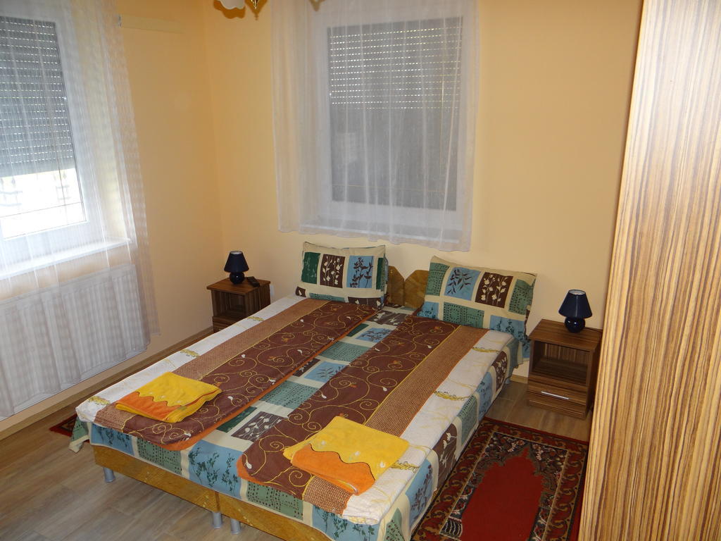 Marinica Apartman Hajduszoboszlo Exterior photo
